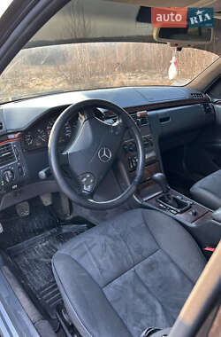 Седан Mercedes-Benz E-Class 1997 в 