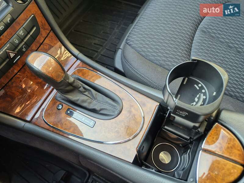 Седан Mercedes-Benz E-Class 2004 в Тернополе