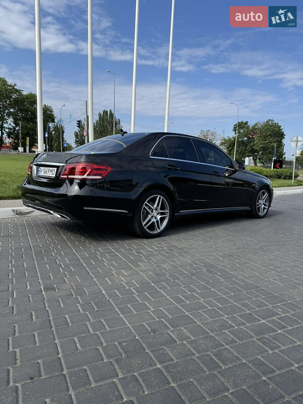 Седан Mercedes-Benz E-Class 2013 в Одесі