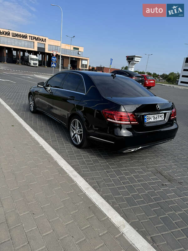Седан Mercedes-Benz E-Class 2013 в Одесі