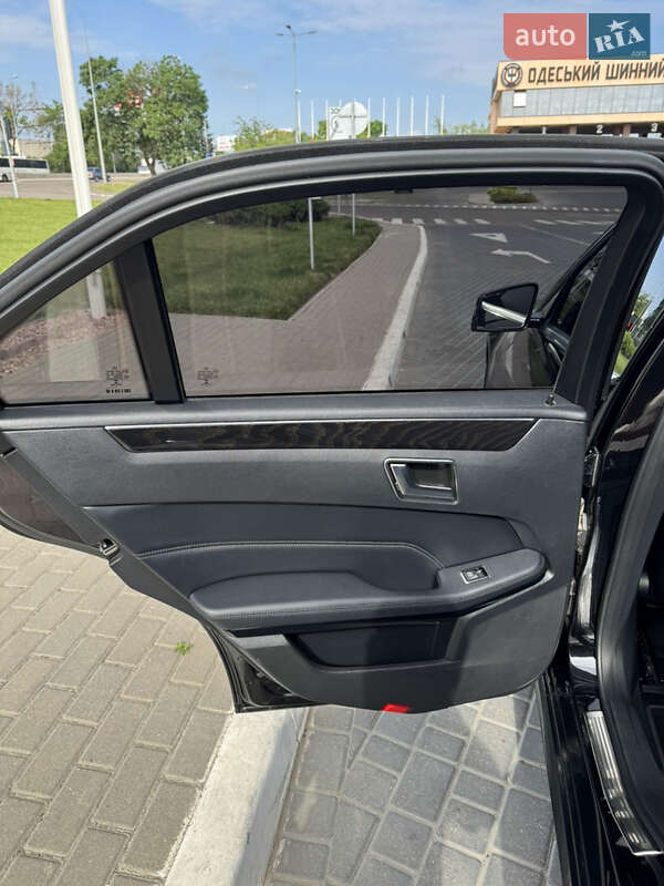 Седан Mercedes-Benz E-Class 2013 в Одесі