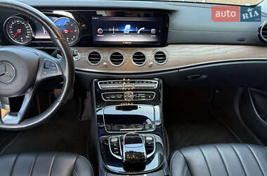 Седан Mercedes-Benz E-Class 2018 в 