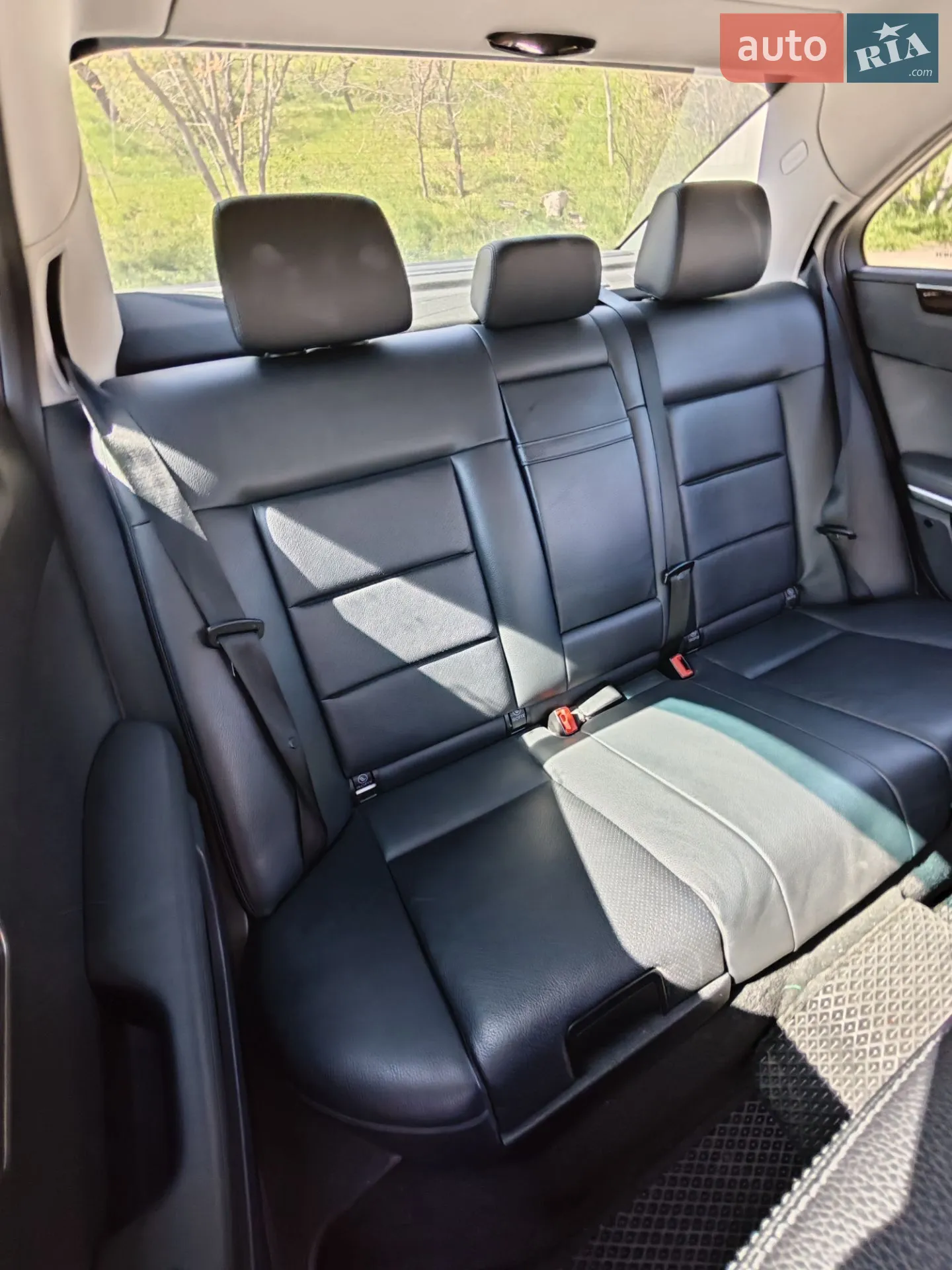 2012 Mercedes-Benz E-klasse - мініатюра 10
