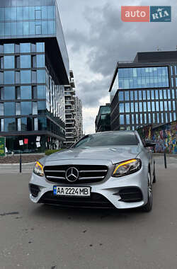 Седан Mercedes-Benz E-Class 2017 в 