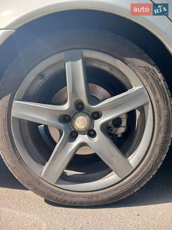 Седан Mercedes-Benz E-Class 2002 в Ізмаїлі