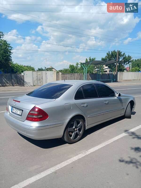 Седан Mercedes-Benz E-Class 2002 в Ізмаїлі