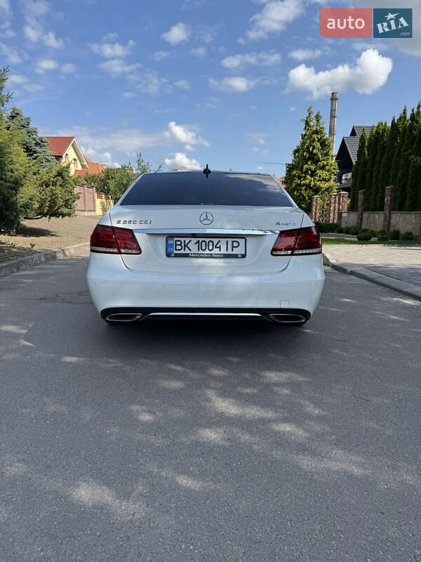 Седан Mercedes-Benz E-Class 2014 в Рівному