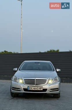 Седан Mercedes-Benz E-Class 2010 в 