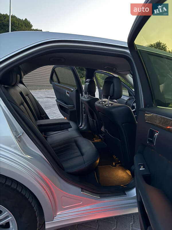 Седан Mercedes-Benz E-Class 2010 в Дунаевцах