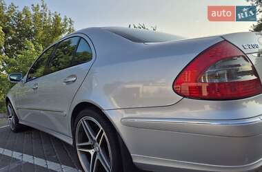 Седан Mercedes-Benz E-Class 2007 в 