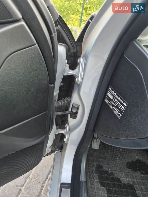 Седан Mercedes-Benz E-Class 2007 в Києві