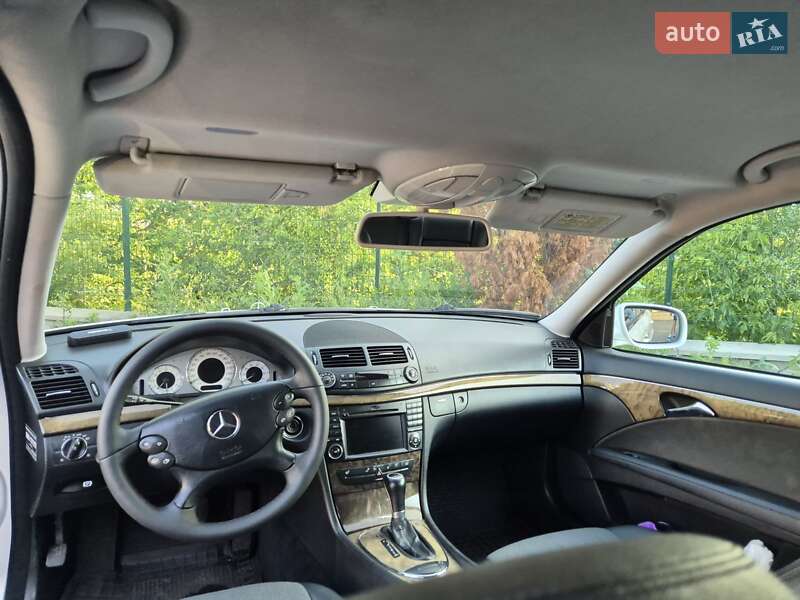 Седан Mercedes-Benz E-Class 2007 в Києві