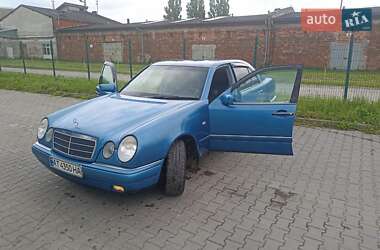 Седан Mercedes-Benz E-Class 1999 в 