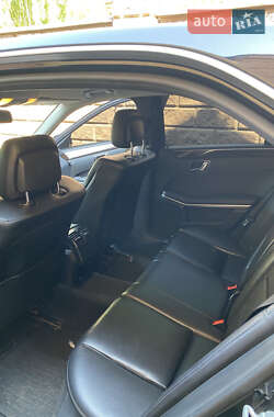 Седан Mercedes-Benz E-Class 2011 в 