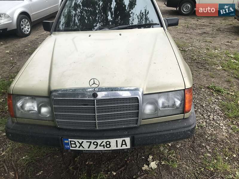 Mercedes-Benz E-Class 1988