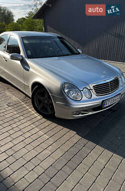 Седан Mercedes-Benz E-Class 2004 в 