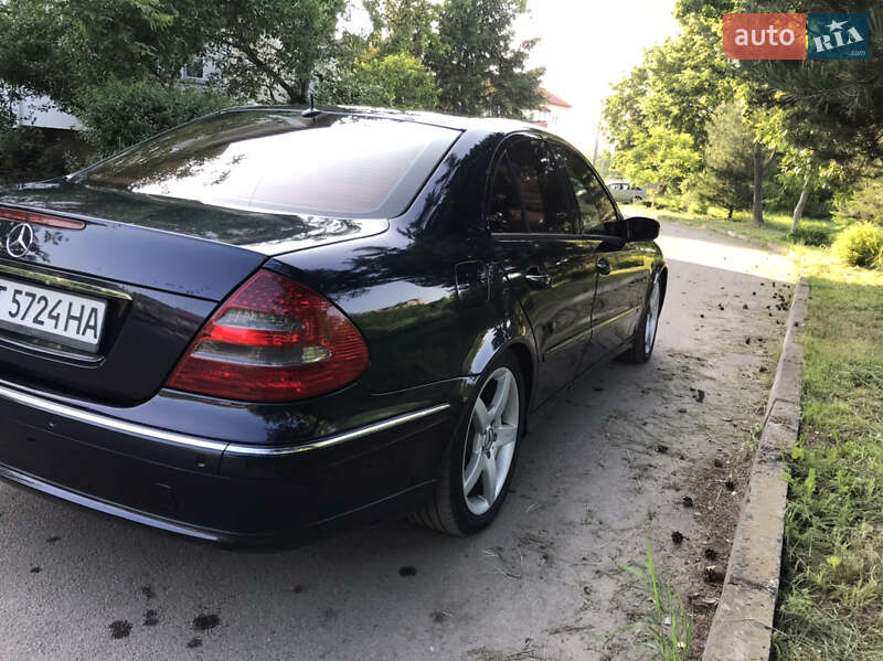 Седан Mercedes-Benz E-Class 2002 в Калуше