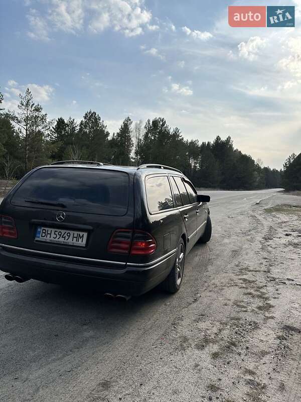 Універсал Mercedes-Benz E-Class 1999 в Києві