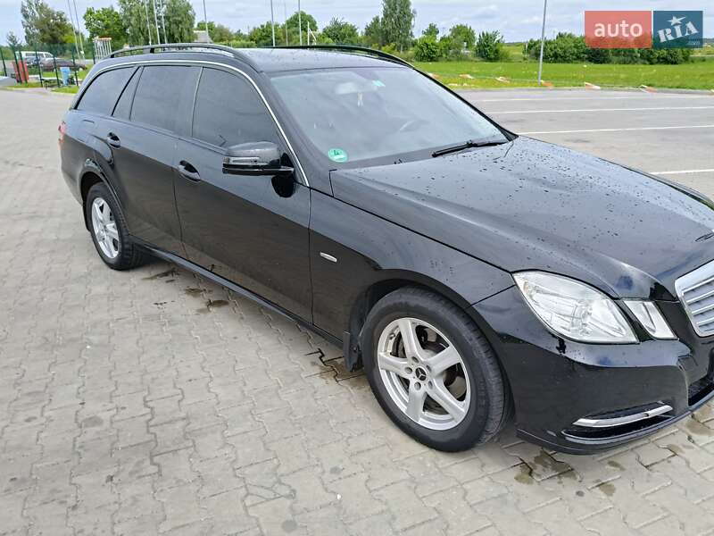Універсал Mercedes-Benz E-Class 2010 в Луцьку