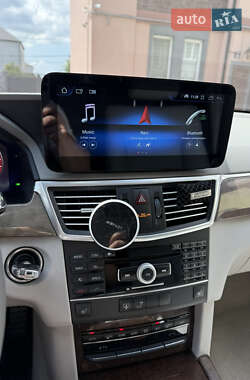 Седан Mercedes-Benz E-Class 2011 в 