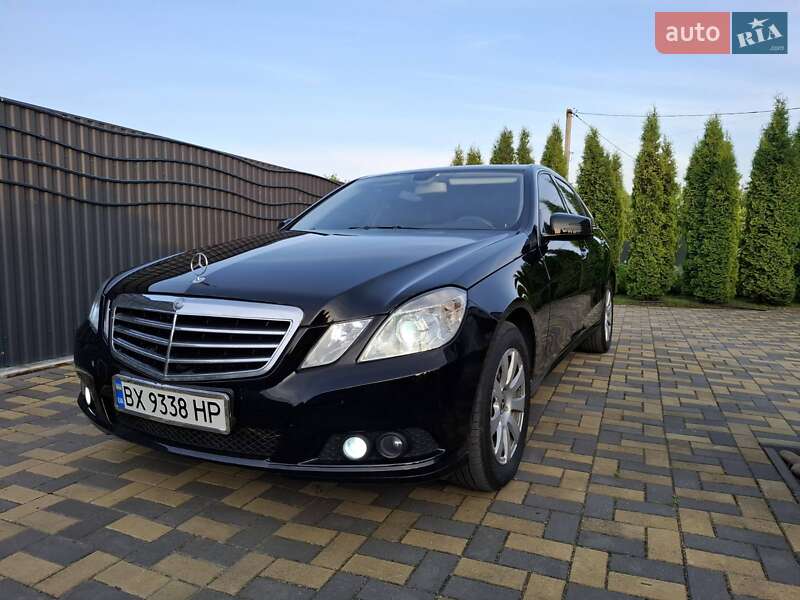 Mercedes-Benz E-Class 2011