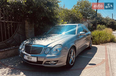 Седан Mercedes-Benz E-Class 2008 в Івано-Франківську