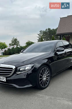 Седан Mercedes-Benz E-Class 2017 в Киеве