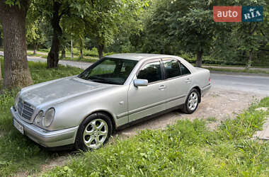 Седан Mercedes-Benz E-Class 1997 в Кам'янець-Подільському
