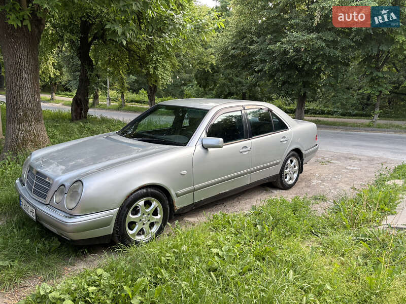 Mercedes-Benz E-Class 1997