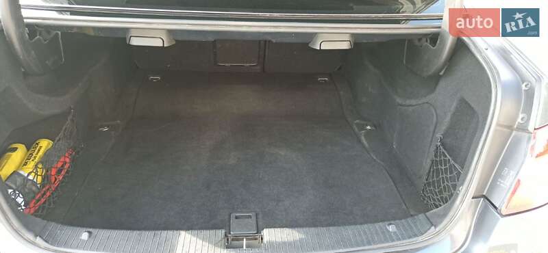 Седан Mercedes-Benz E-Class 2011 в Славуте