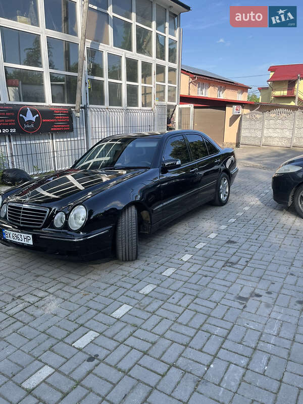Mercedes-Benz E-Class 2001