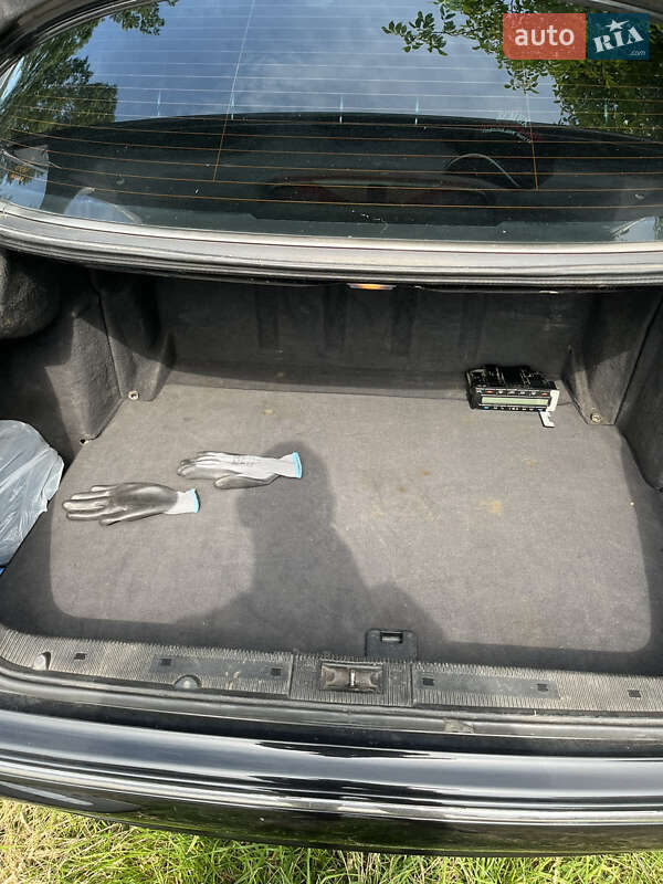 Седан Mercedes-Benz E-Class 2001 в Хмельницком
