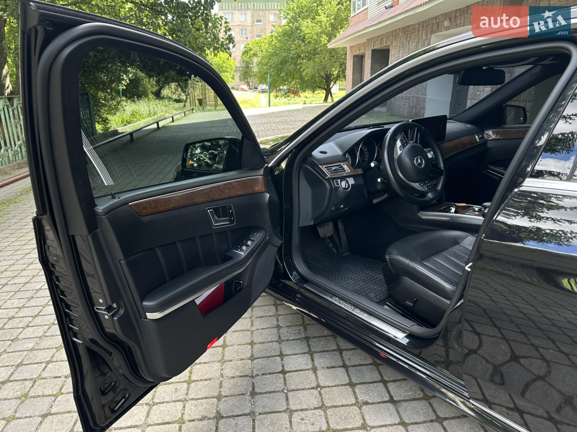 2015 Mercedes-Benz E-klasse - мініатюра 16