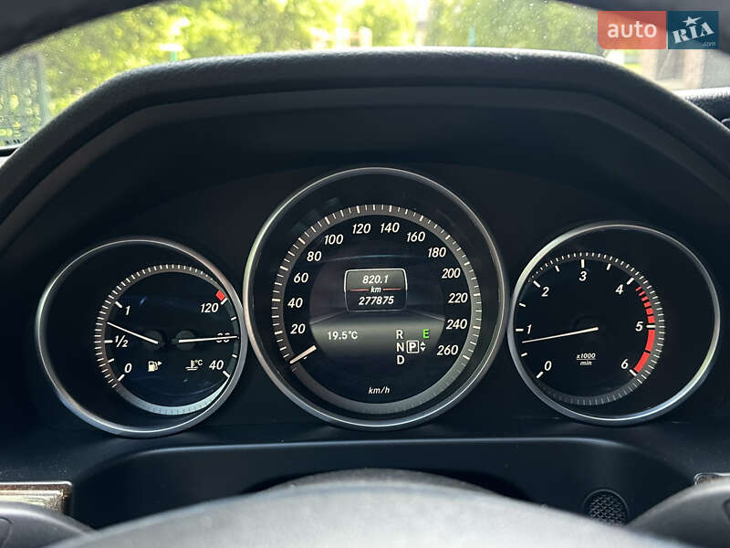 Седан Mercedes-Benz E-Class 2015 в Чорткове фото 29 Седан Mercedes-Benz E-Class 2015 в Чорткове