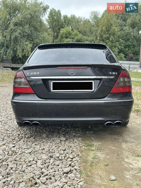 Седан Mercedes-Benz E-Class 2006 в Киеве