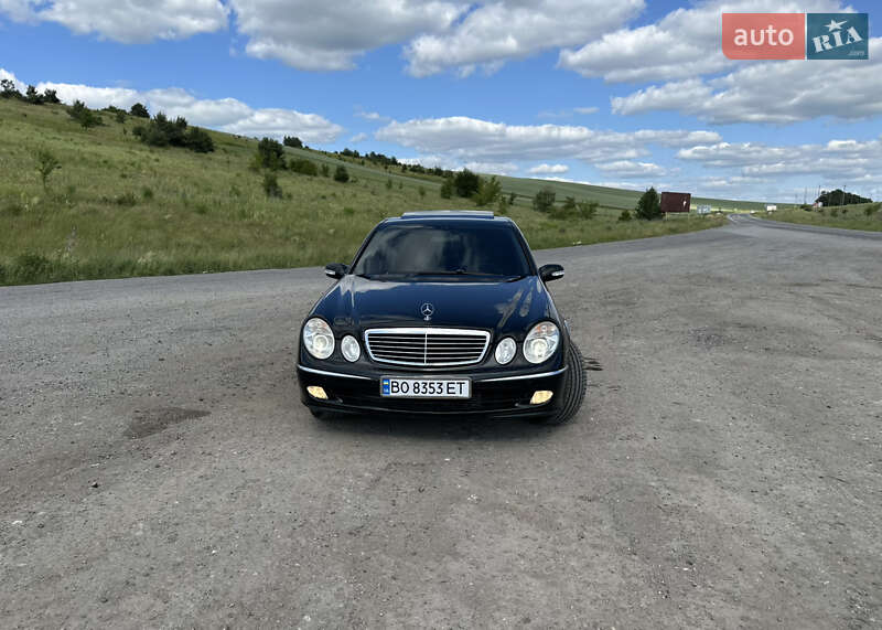 Mercedes-Benz E-Class 2002
