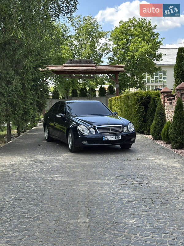 Mercedes-Benz E-Class 2004