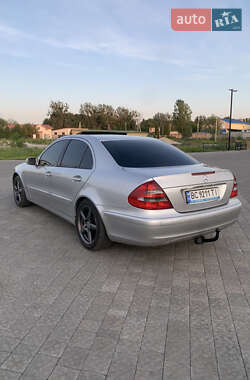 Седан Mercedes-Benz E-Class 2002 в 