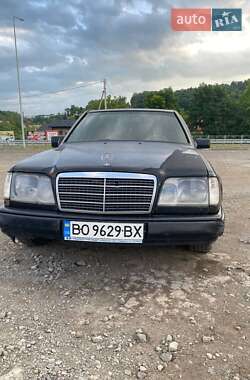 Седан Mercedes-Benz E-Class 1995 в 