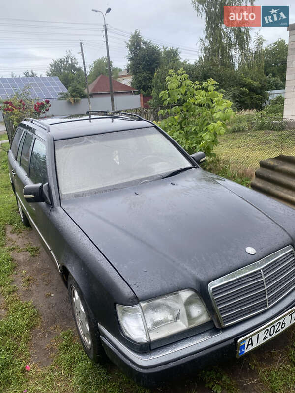 Mercedes-Benz E-Class 1995