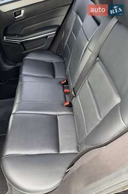 Универсал Mercedes-Benz E-Class 2013 в 