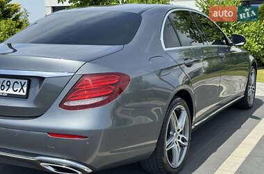 Седан Mercedes-Benz E-Class 2016 в 
