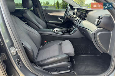 Седан Mercedes-Benz E-Class 2016 в 