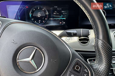 Седан Mercedes-Benz E-Class 2016 в 