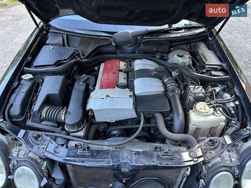 Седан Mercedes-Benz E-Class 2001 в Черкассах