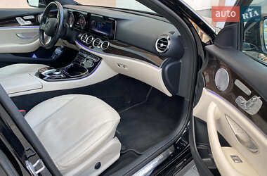 Седан Mercedes-Benz E-Class 2017 в Львове