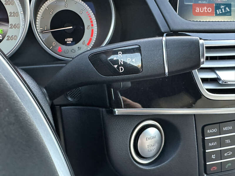 Седан Mercedes-Benz E-Class 2015 в Києві