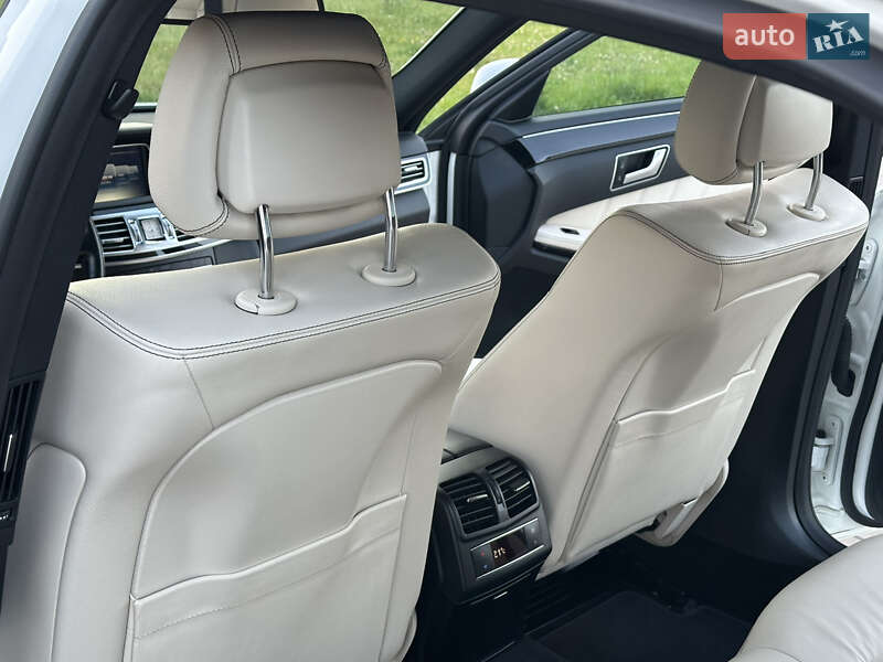 Седан Mercedes-Benz E-Class 2015 в Києві