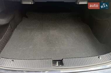Седан Mercedes-Benz E-Class 2015 в 