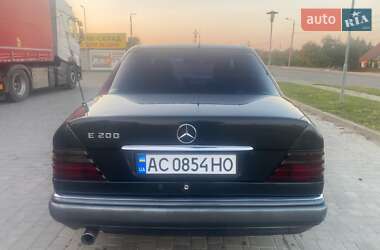 Седан Mercedes-Benz E-Class 1995 в Кілках